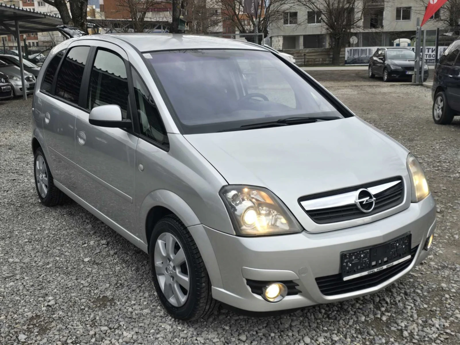 Opel Meriva 1.3CDTI XENON FACELIFT , снимка 5 - Автомобили и джипове - 54003094
