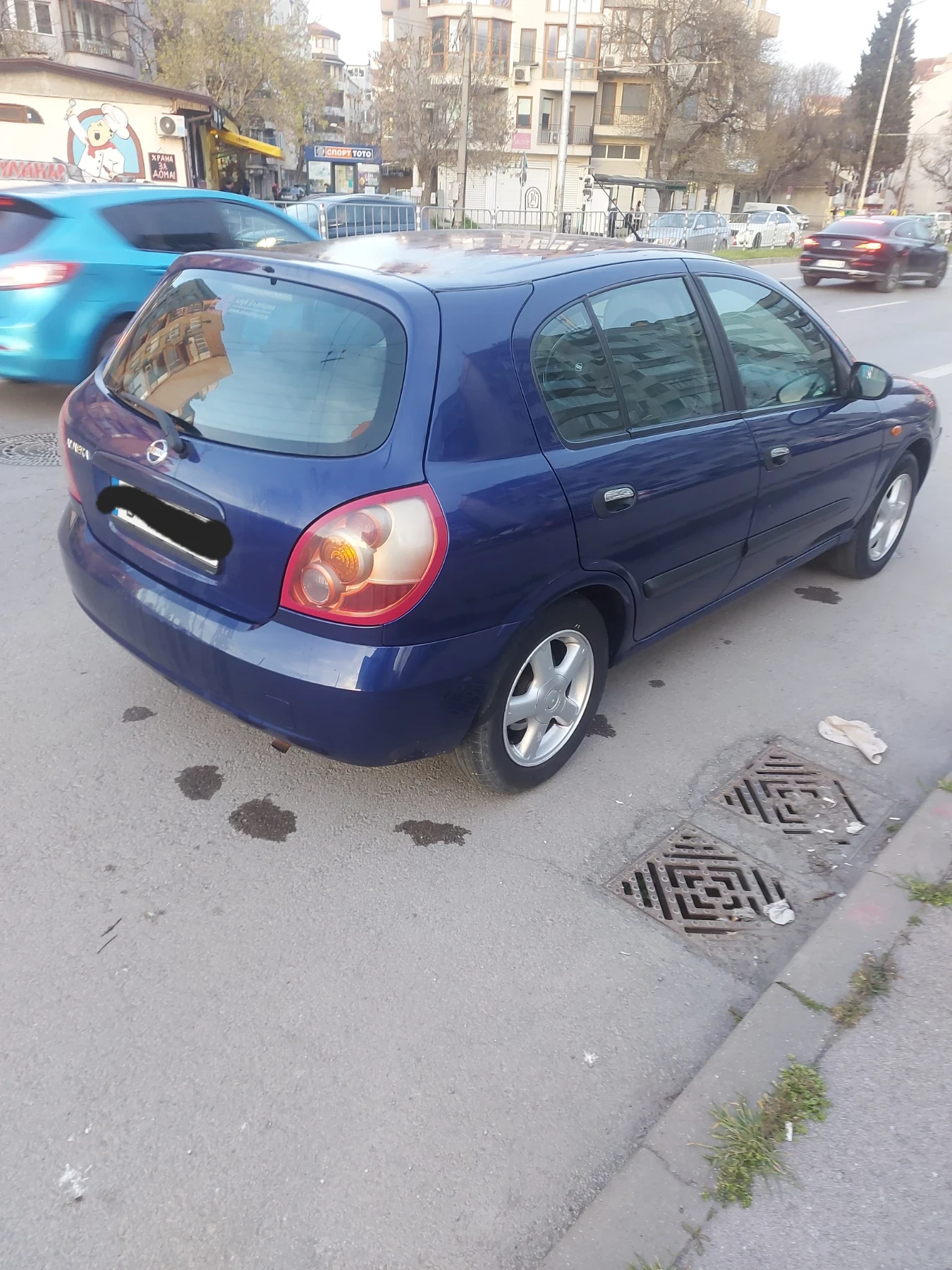 Nissan Almera, снимка 4 - Автомобили и джипове - 54220747