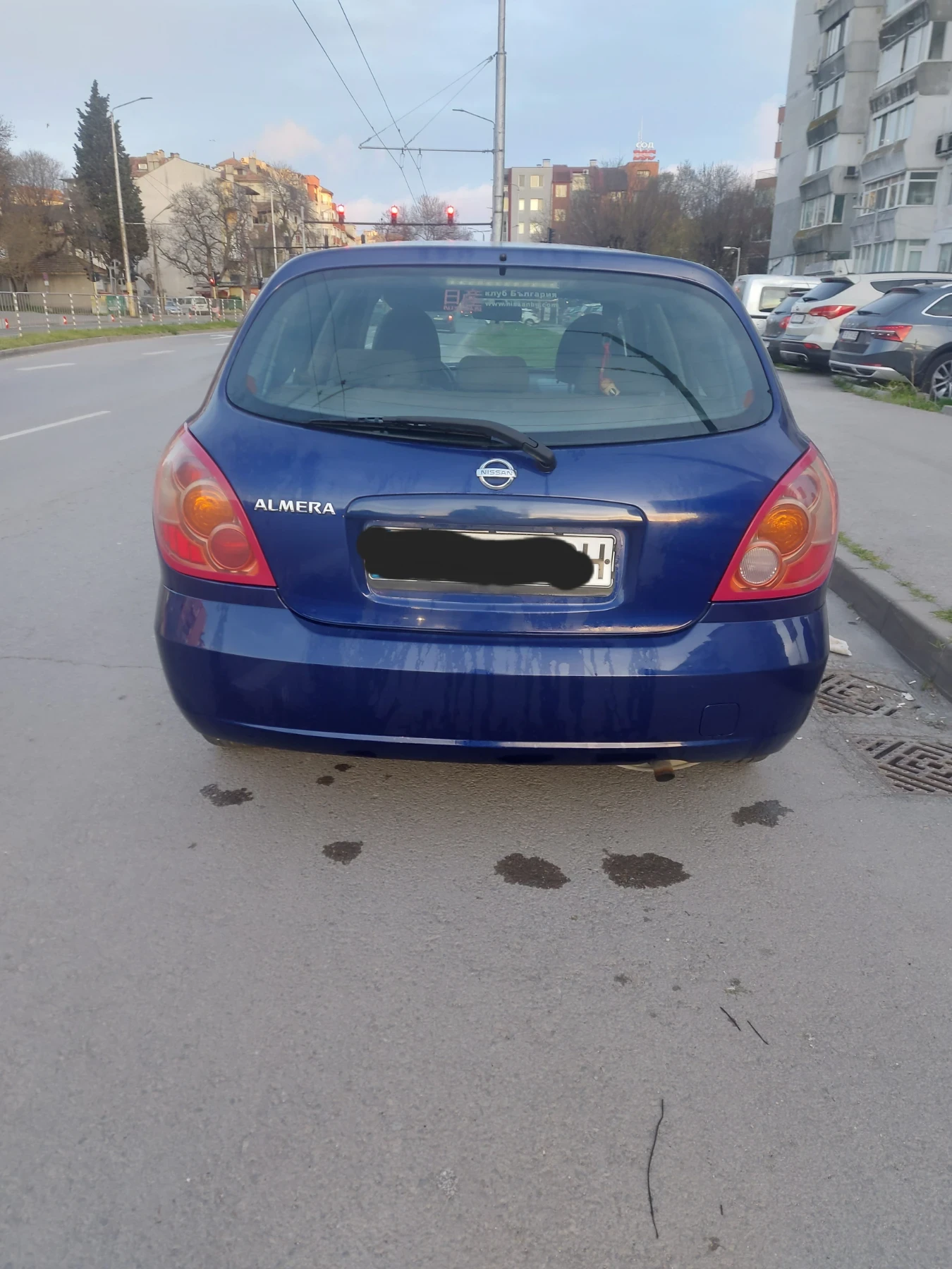 Nissan Almera, снимка 6 - Автомобили и джипове - 54220747
