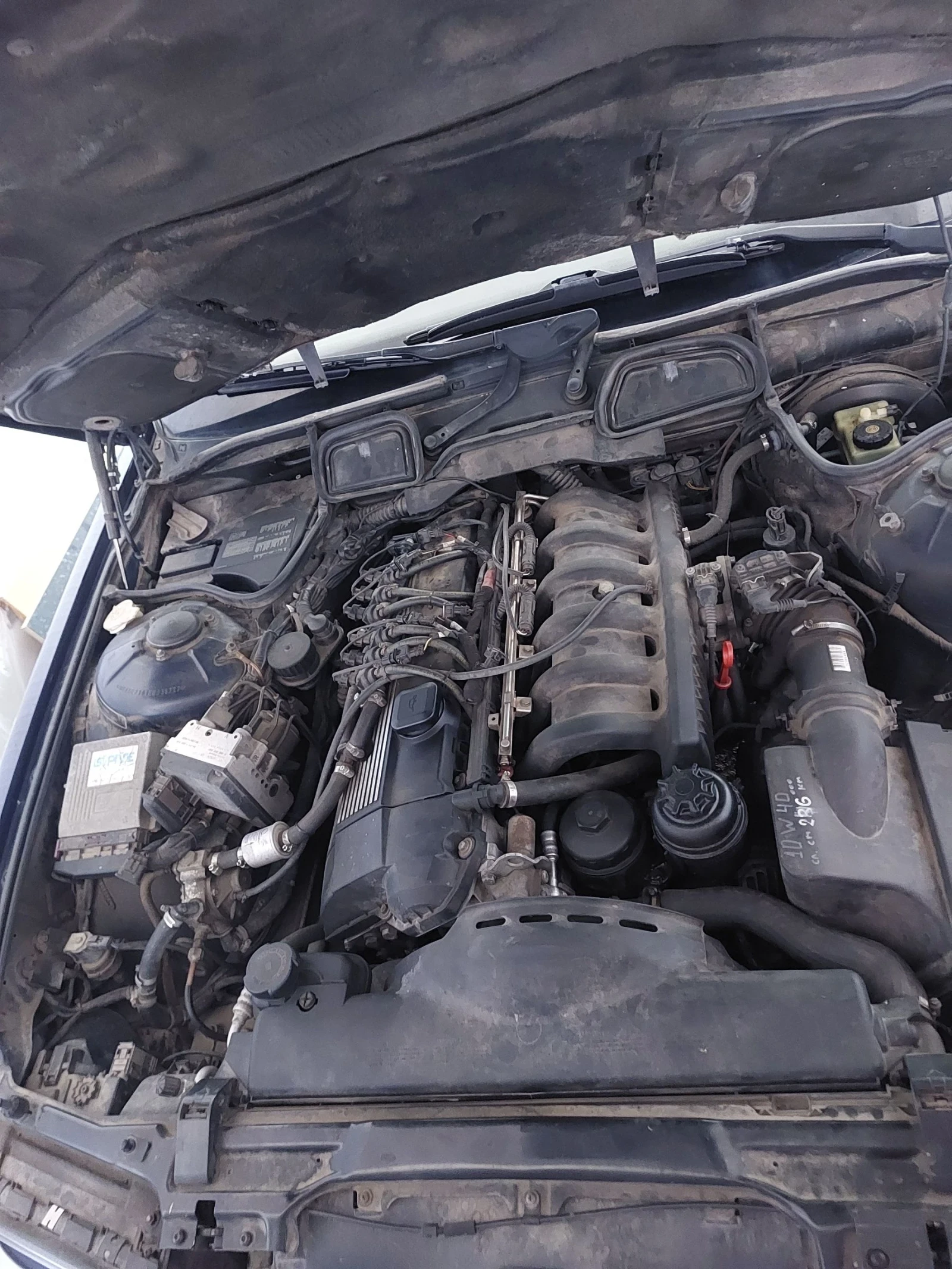 BMW 728 2.8 LPG, снимка 11 - Автомобили и джипове - 54245670