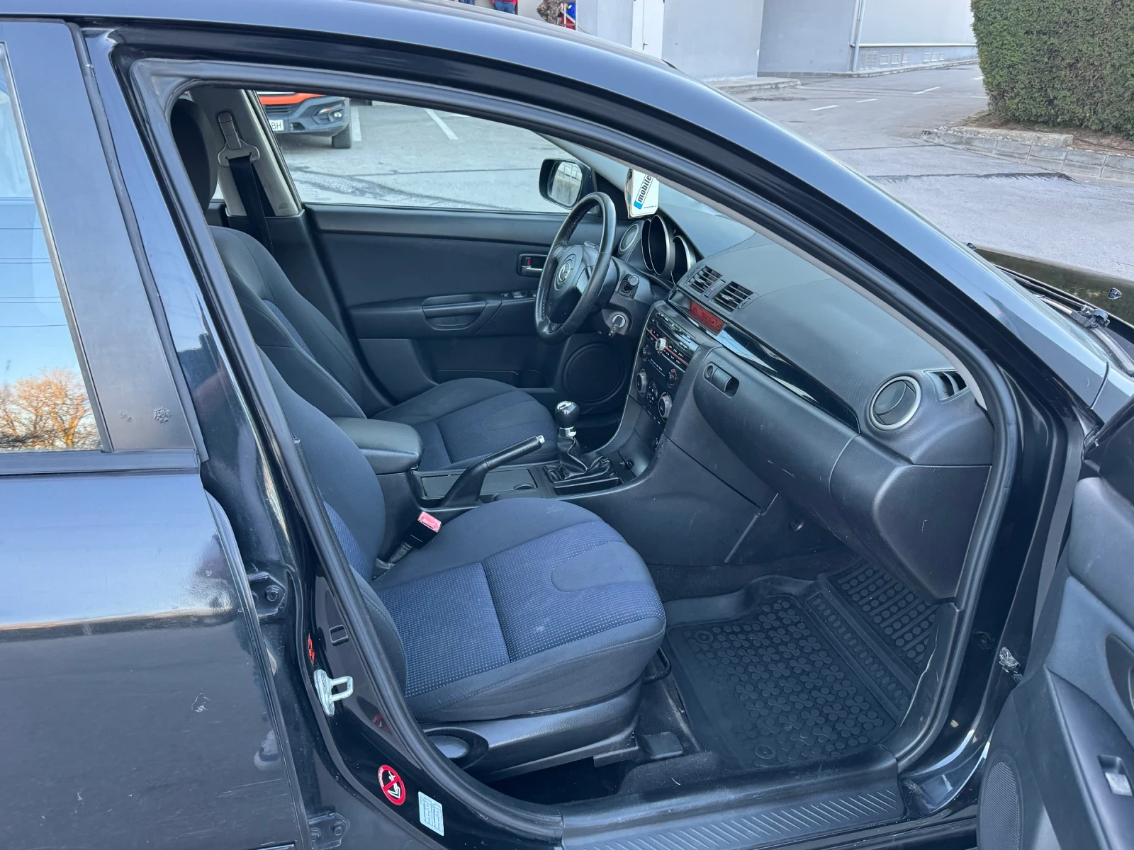 Mazda 3, снимка 10 - Автомобили и джипове - 54264434