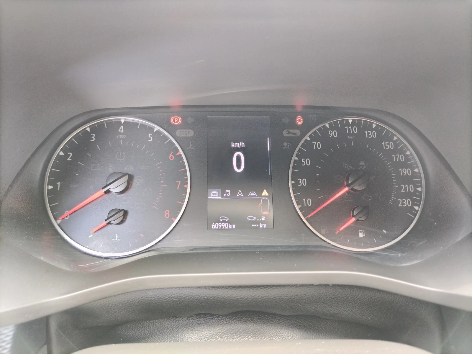 Renault Arkana 1.3.Tce/140 к.с., снимка 10 - Автомобили и джипове - 54451316