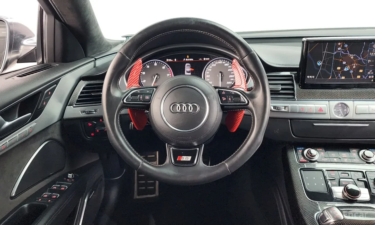 Audi S8 bang&olufsen* massage, снимка 9 - Автомобили и джипове - 54730277