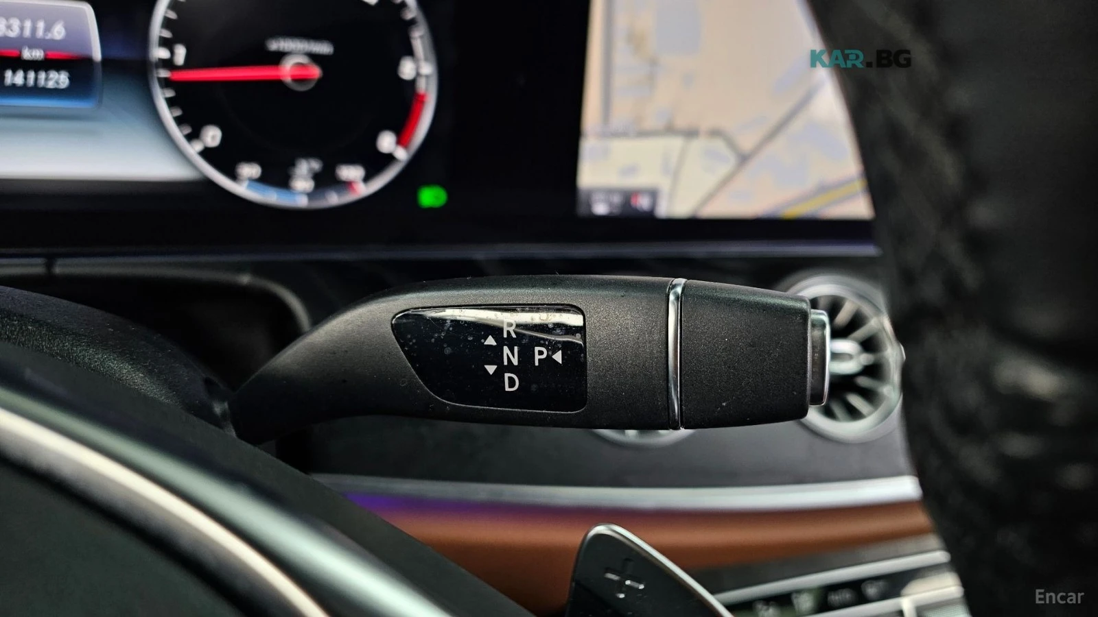 Mercedes-Benz E 220 AMG* DIGITAL* КАМЕРА* ПАМЕТ* ОБДУХВАНЕ* ПОДГРЕВ* , снимка 9 - Автомобили и джипове - 54792821