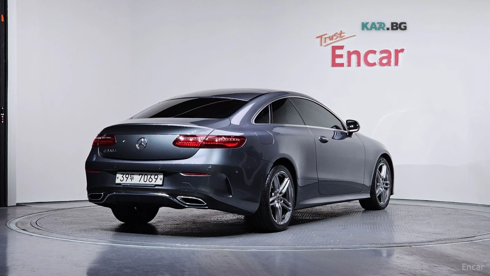 Mercedes-Benz E 220 AMG* DIGITAL* КАМЕРА* ПАМЕТ* ОБДУХВАНЕ* ПОДГРЕВ* , снимка 2 - Автомобили и джипове - 54792821