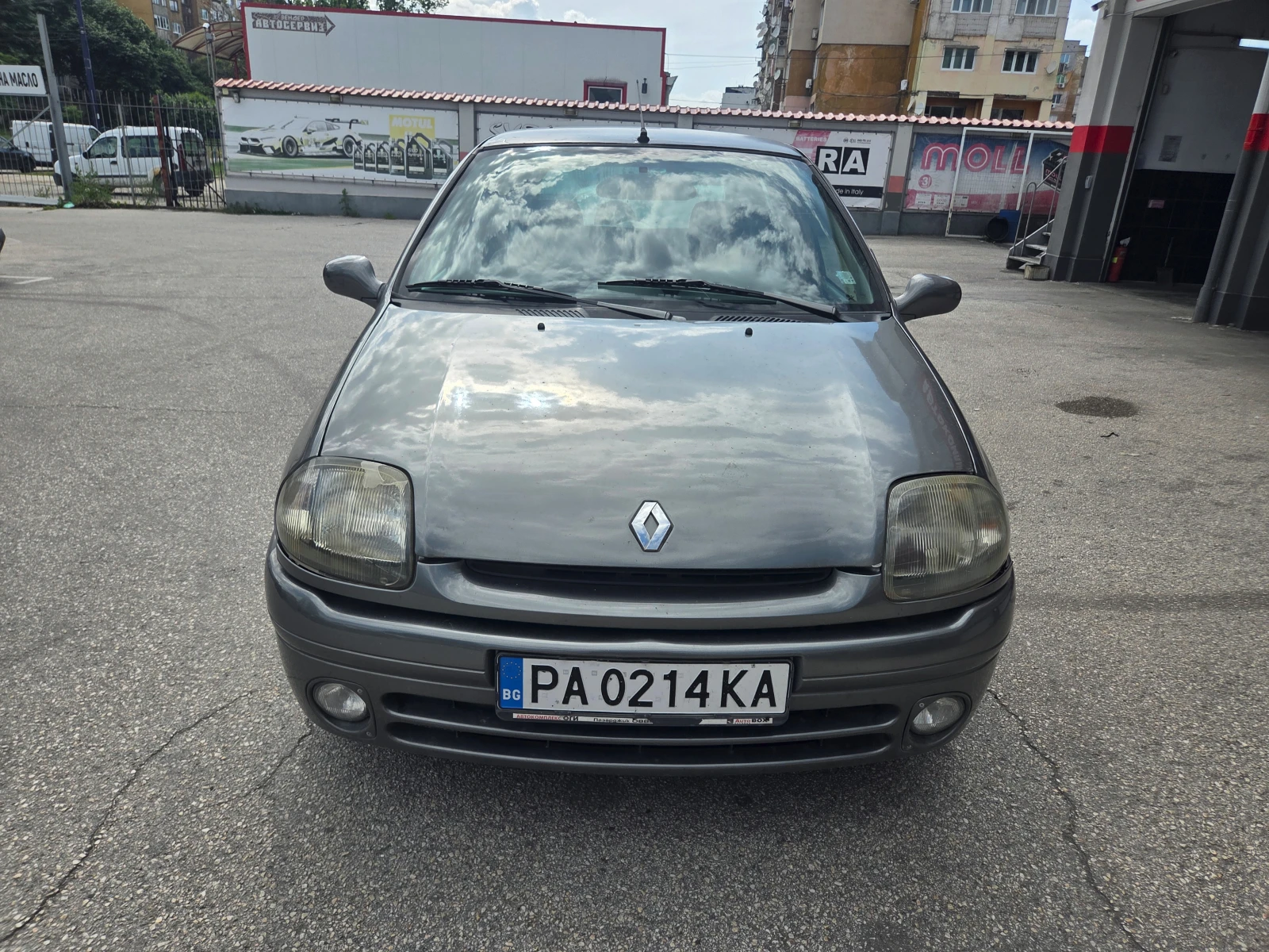 Renault Clio 1.2i-Климатик, снимка 8 - Автомобили и джипове - 54822833