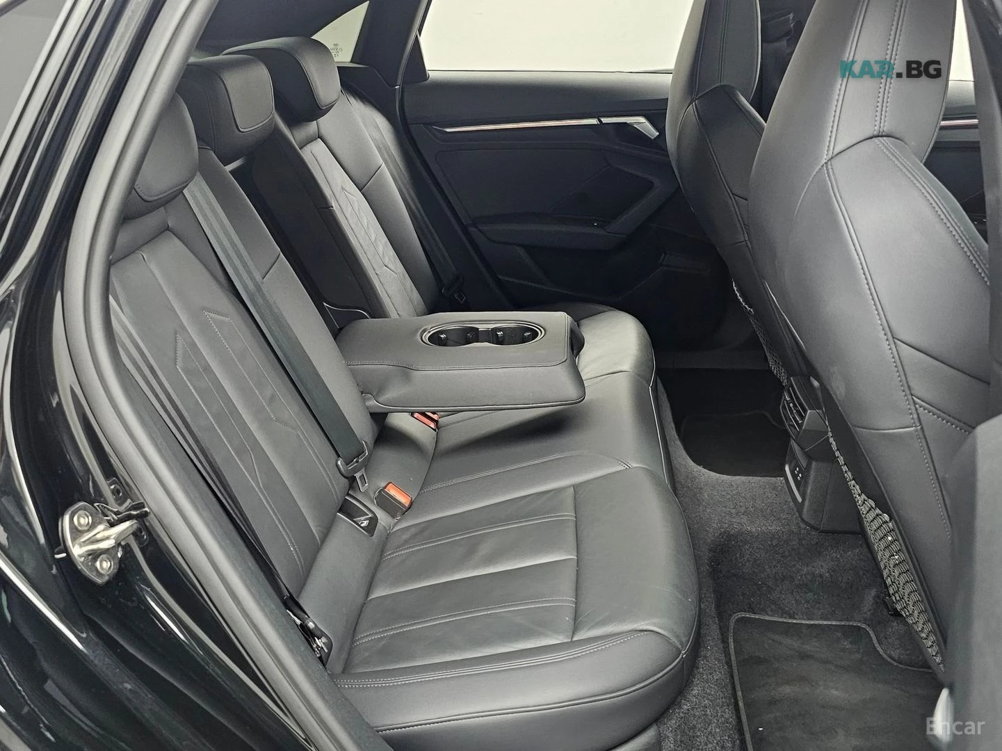 Audi A3 PREMIUM* 40TFSI* ПОДГРЕВ* KEYLESS* SUNROOF* , снимка 10 - Автомобили и джипове - 55009056