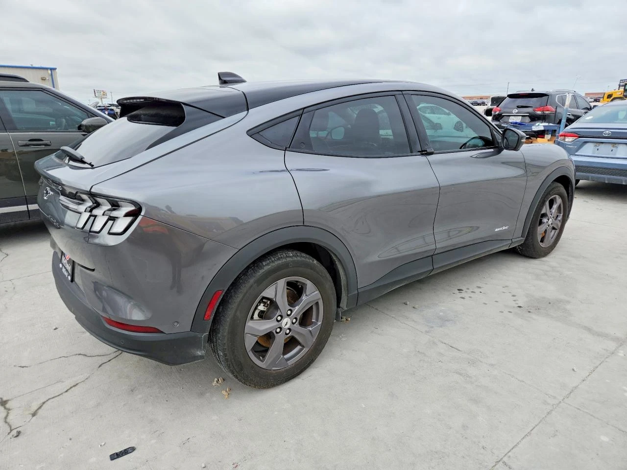 Ford Mustang Mach-E Select, снимка 3 - Автомобили и джипове - 55127039