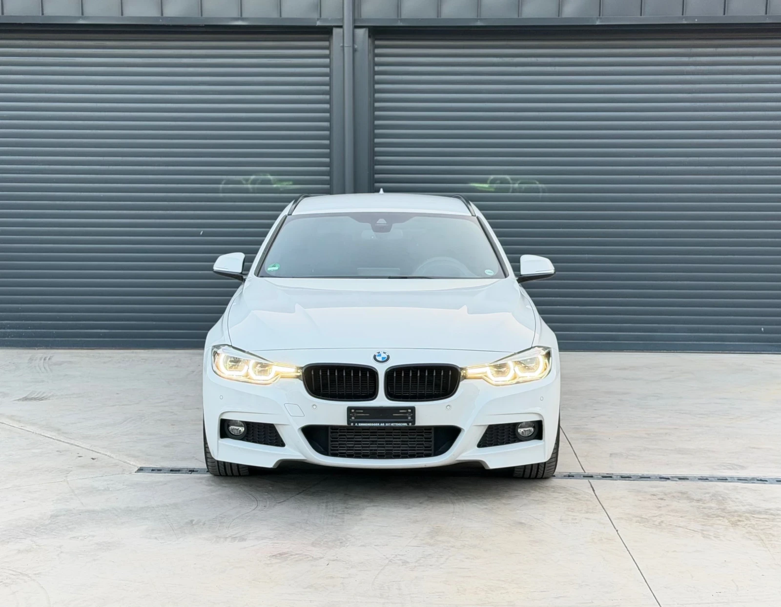 BMW 320 Xdrive SWISS, снимка 2 - Автомобили и джипове - 55212713