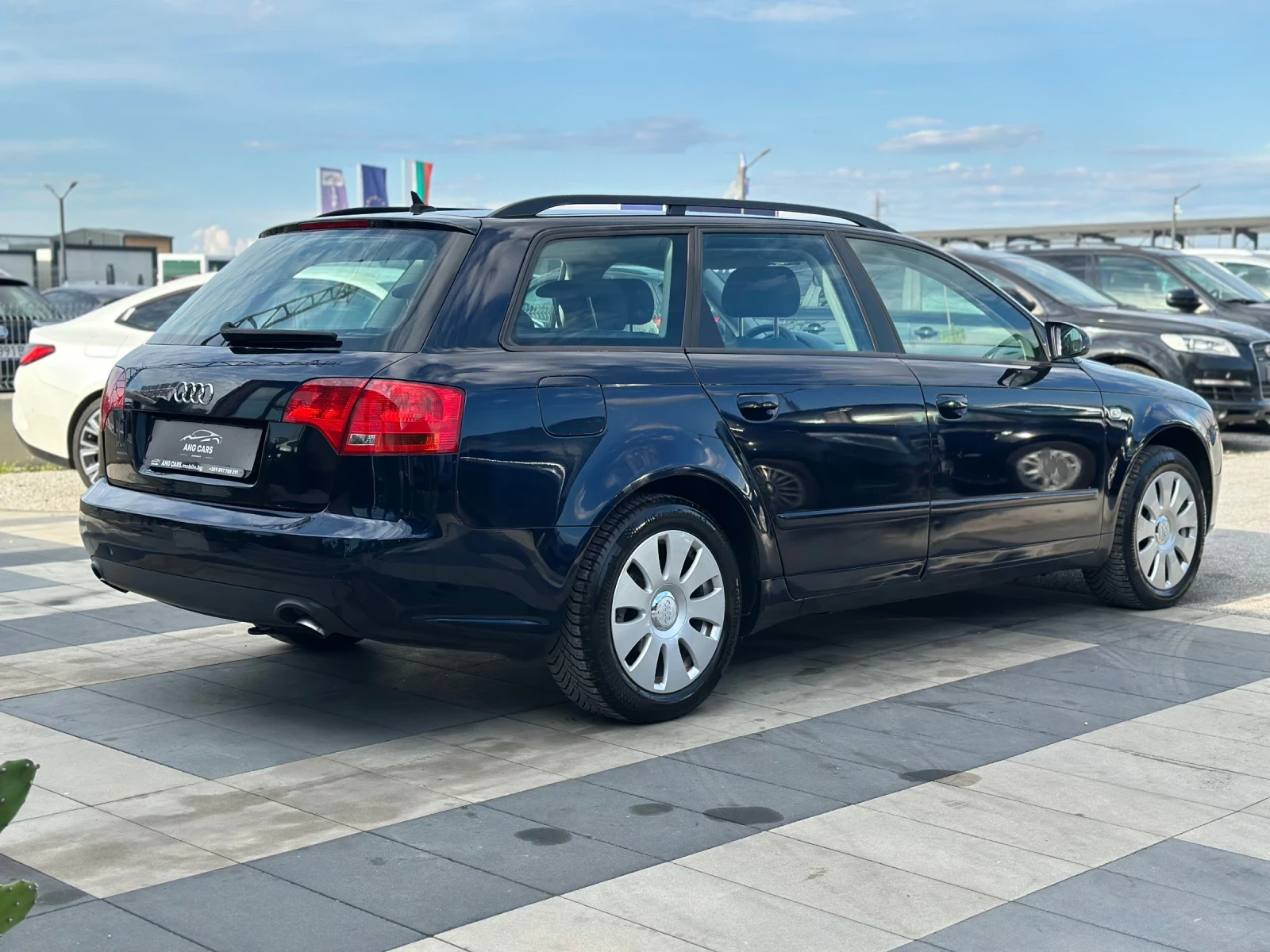 Audi A4 * 2.0TDI* Quattro* Facelift* , снимка 5 - Автомобили и джипове - 55224591