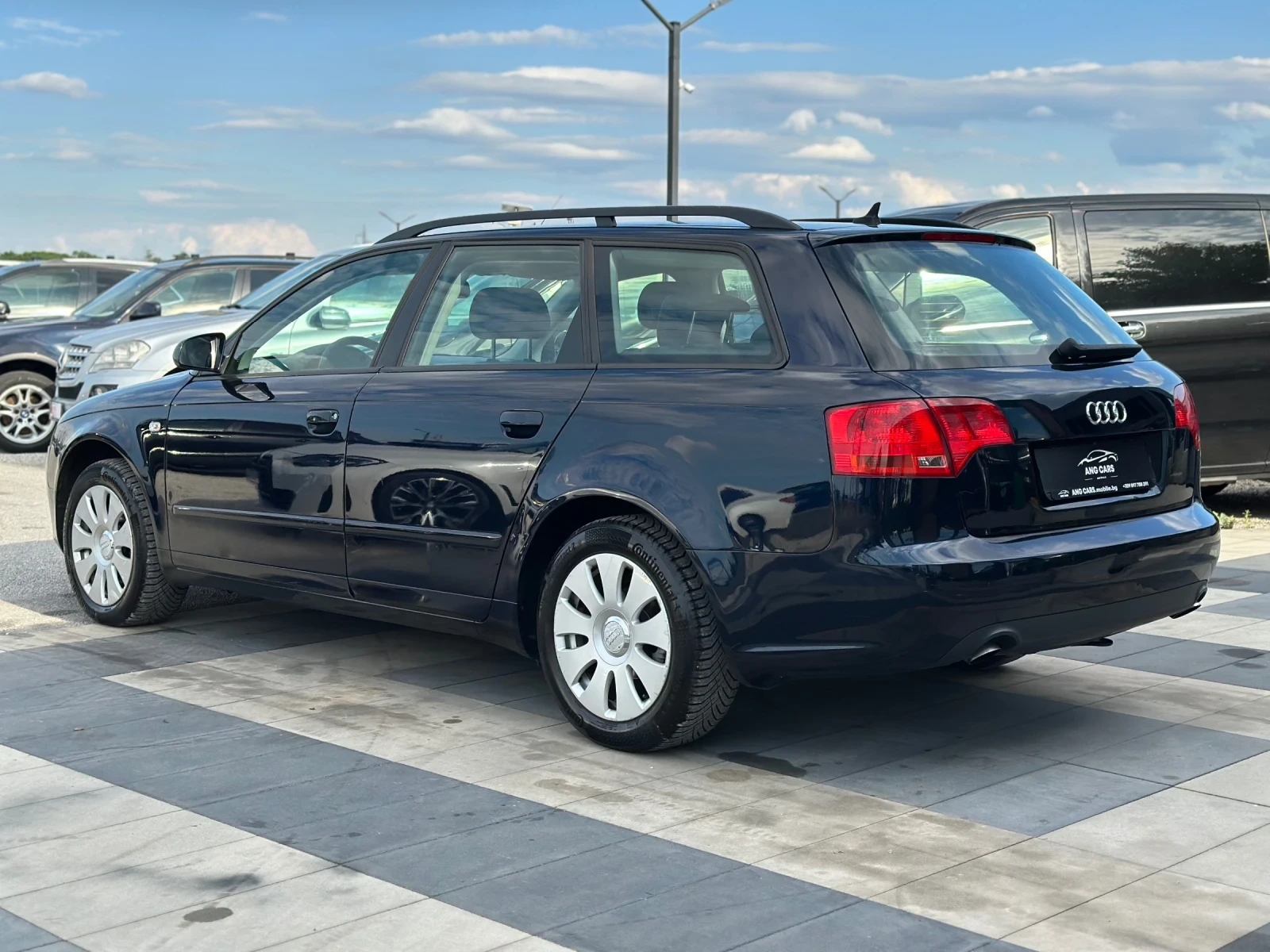Audi A4 * 2.0TDI* Quattro* Facelift* , снимка 4 - Автомобили и джипове - 55224591