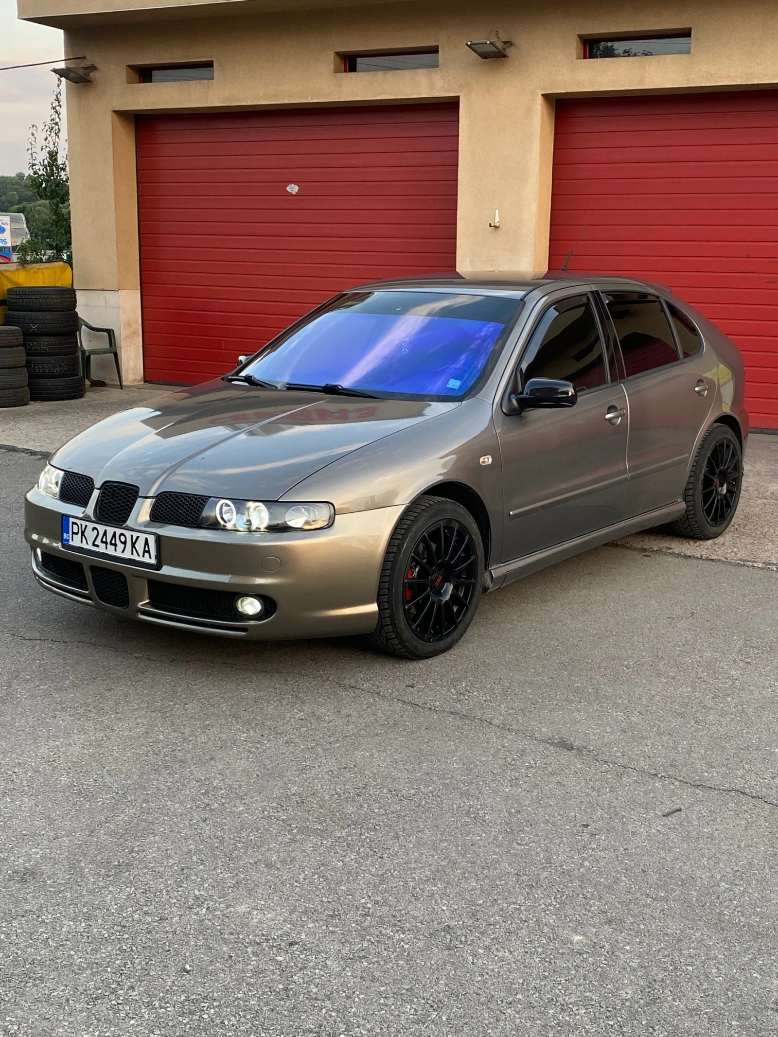 Seat Leon, снимка 2 - Автомобили и джипове - 55658190
