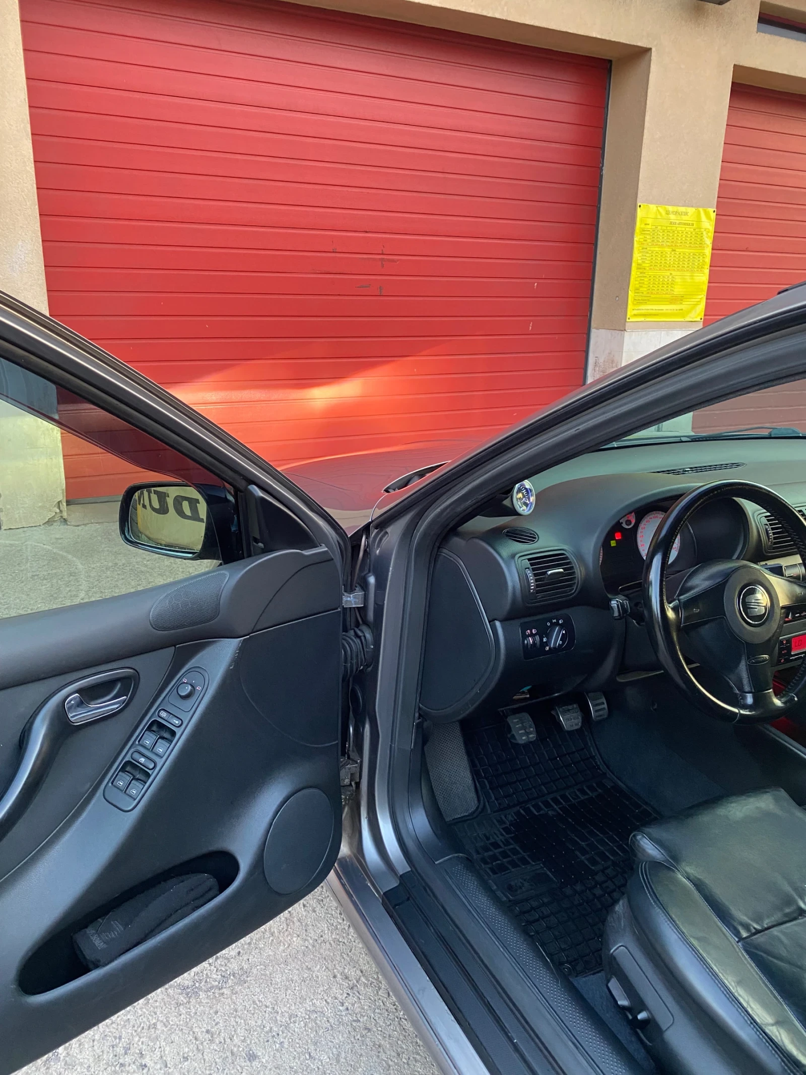 Seat Leon, снимка 10 - Автомобили и джипове - 55658190