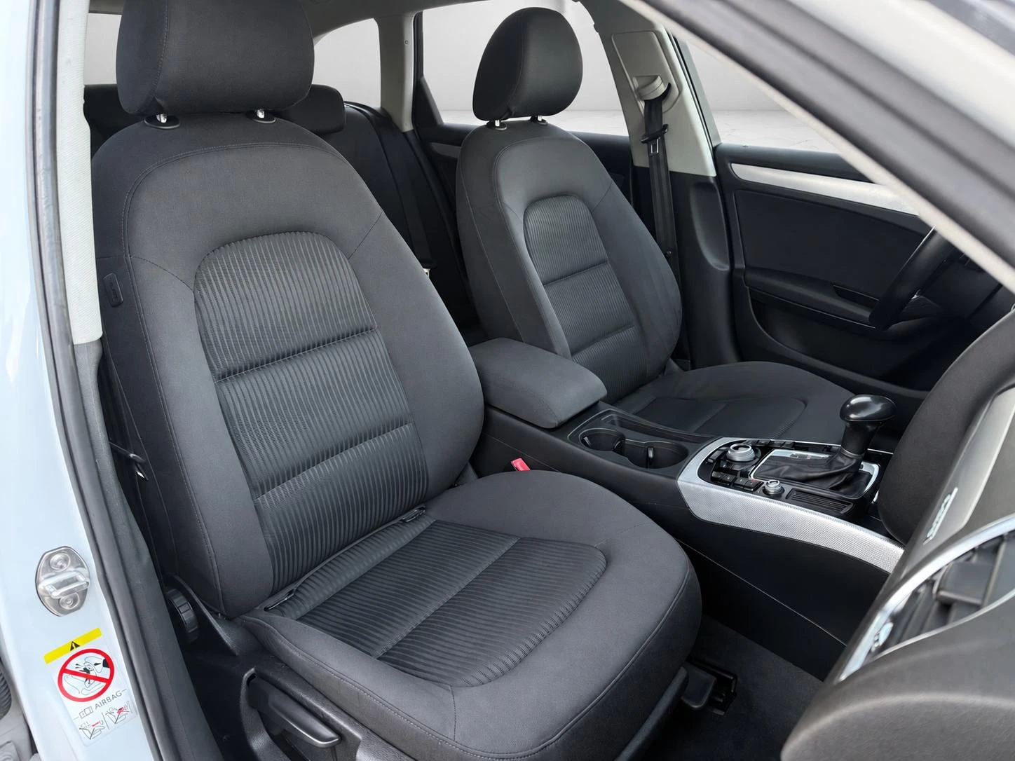 Audi A4 2.0 TDi Quattro, снимка 12 - Автомобили и джипове - 56388929