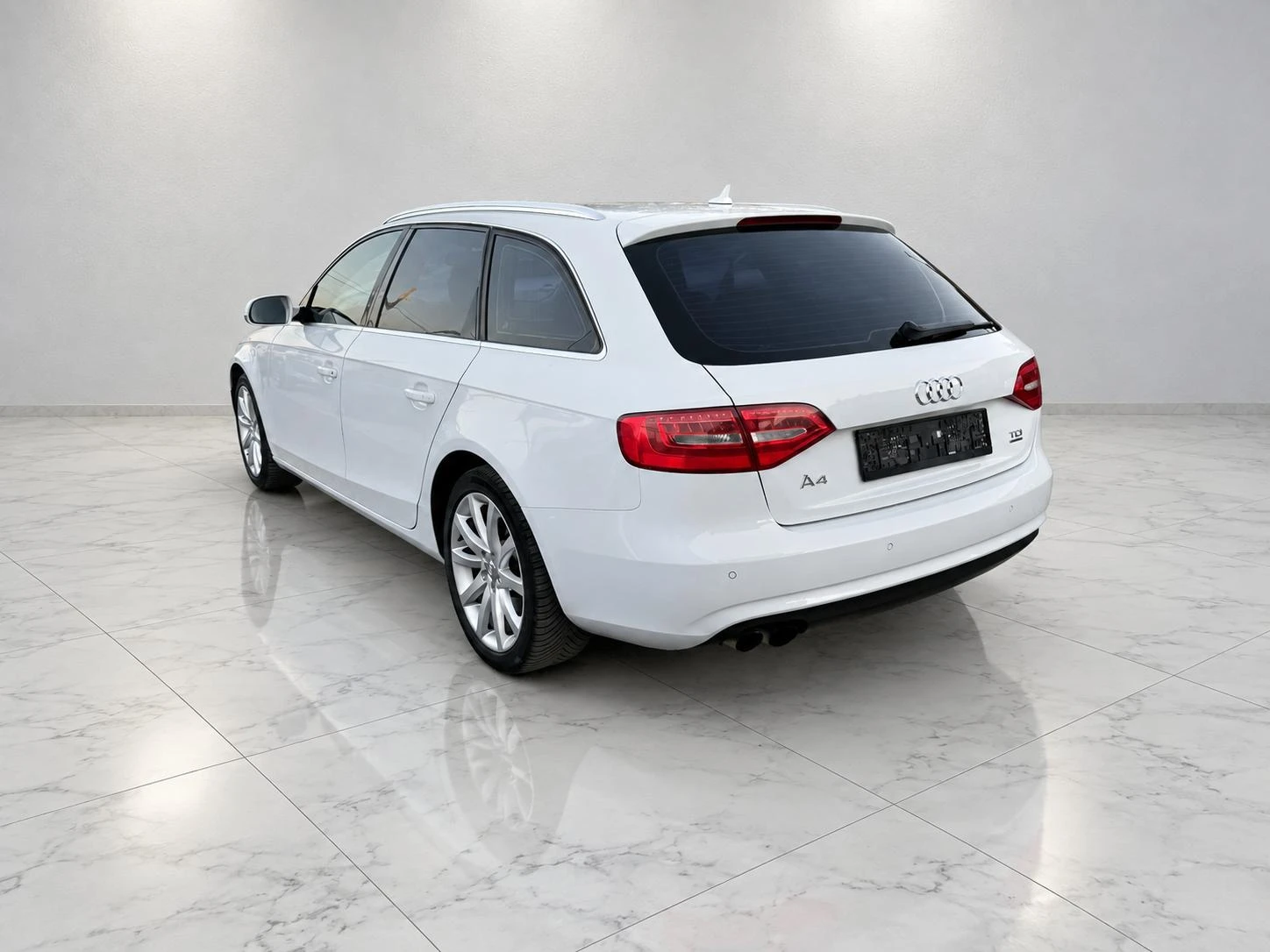 Audi A4 2.0 TDi Quattro, снимка 4 - Автомобили и джипове - 56388929