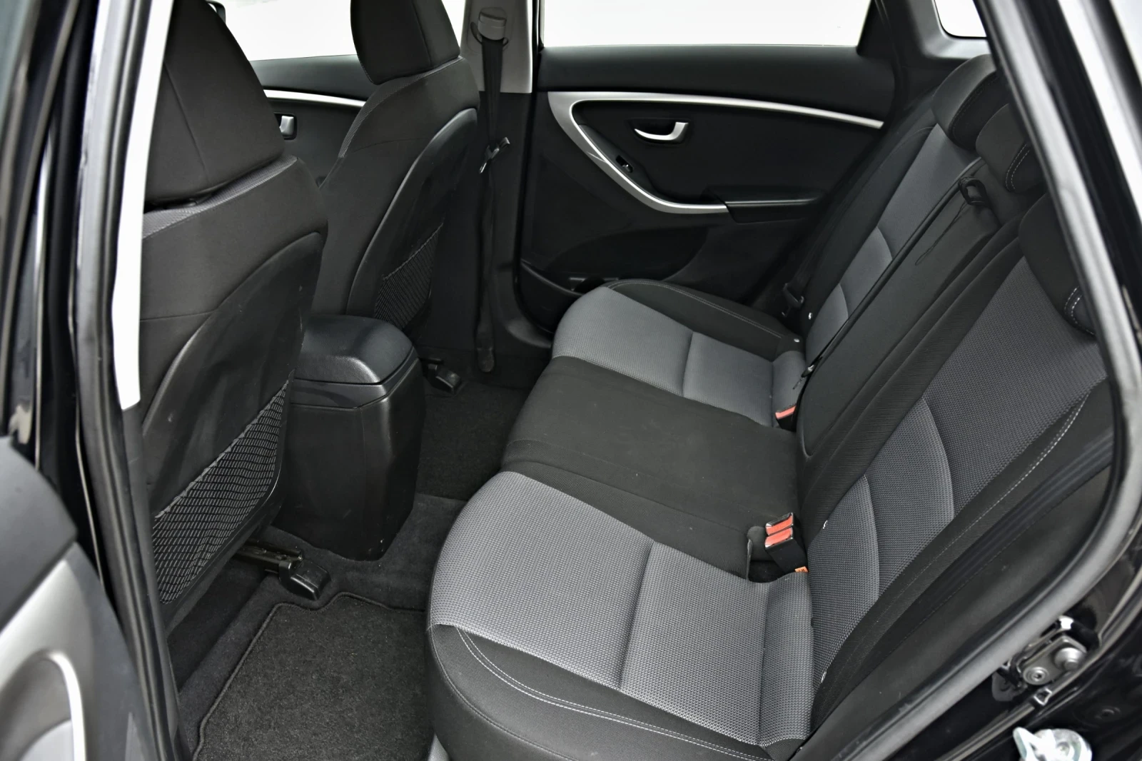 Hyundai I30 1.6 CRDI  | Mobile.bg � ����������� 13
