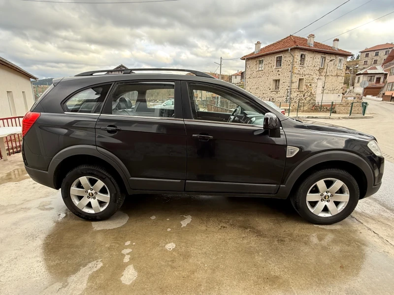 Chevrolet Captiva 2.0 VCDI 4x4 Климатроник, снимка 5 - Автомобили и джипове - 48041605