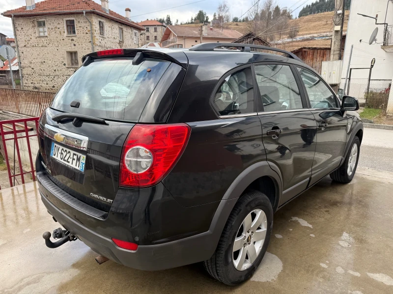 Chevrolet Captiva 2.0 VCDI 4x4 Климатроник, снимка 3 - Автомобили и джипове - 48041605