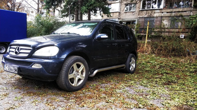 Mercedes-Benz ML 270, снимка 2 - Автомобили и джипове - 52110417