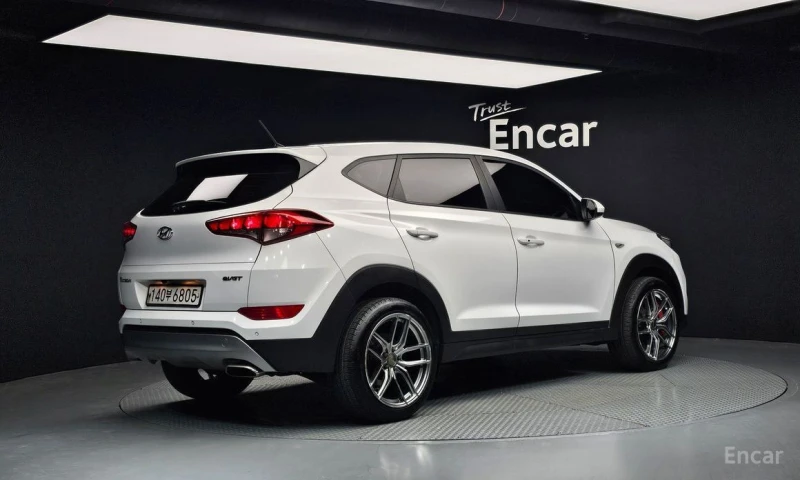 Hyundai Tucson, снимка 2 - Автомобили и джипове - 52875212