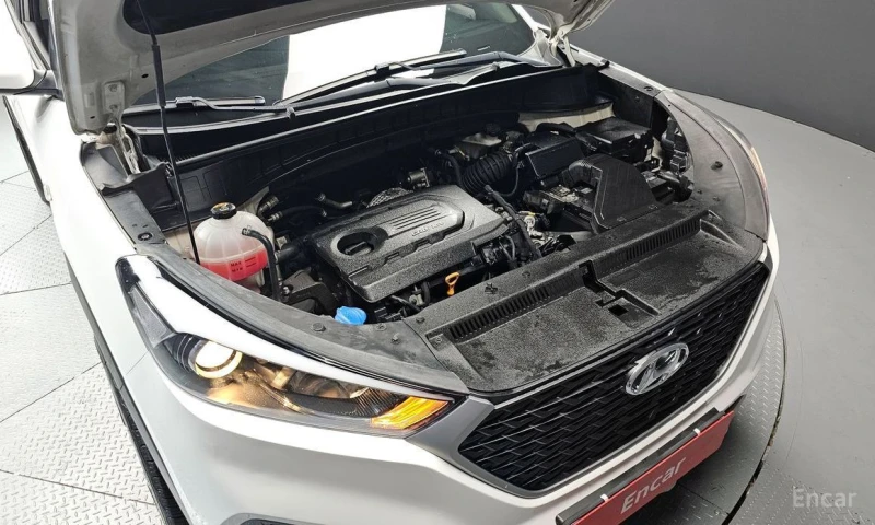 Hyundai Tucson, снимка 6 - Автомобили и джипове - 52875212