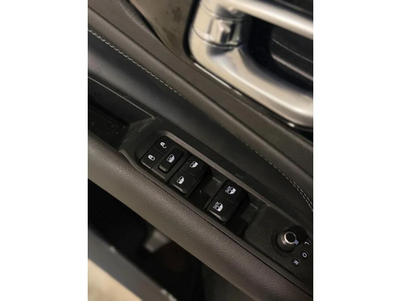 Jeep Compass * Altitude 4x4 * CARFAX * БЕЗ ПЪРВОНАЧАЛНА ВНОСКА, снимка 9 - Автомобили и джипове - 52959927