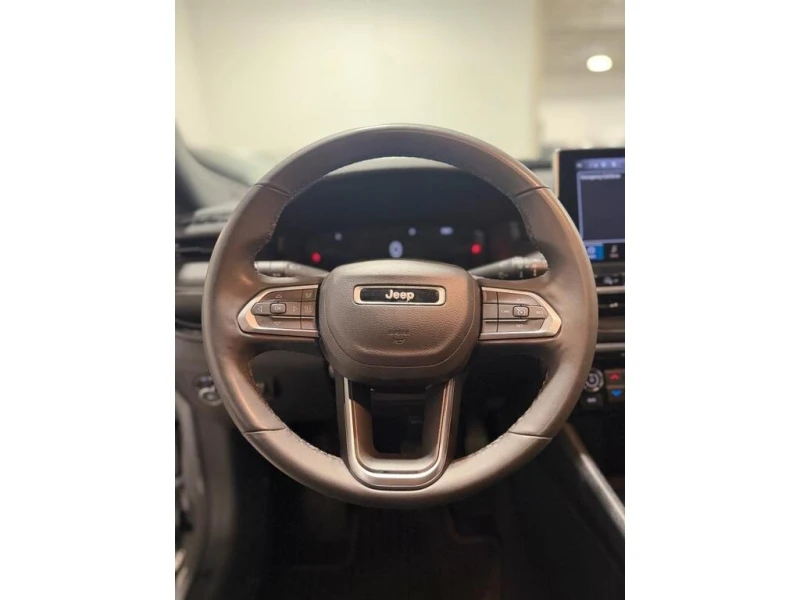 Jeep Compass * Altitude 4x4 * CARFAX * БЕЗ ПЪРВОНАЧАЛНА ВНОСКА, снимка 11 - Автомобили и джипове - 52959927