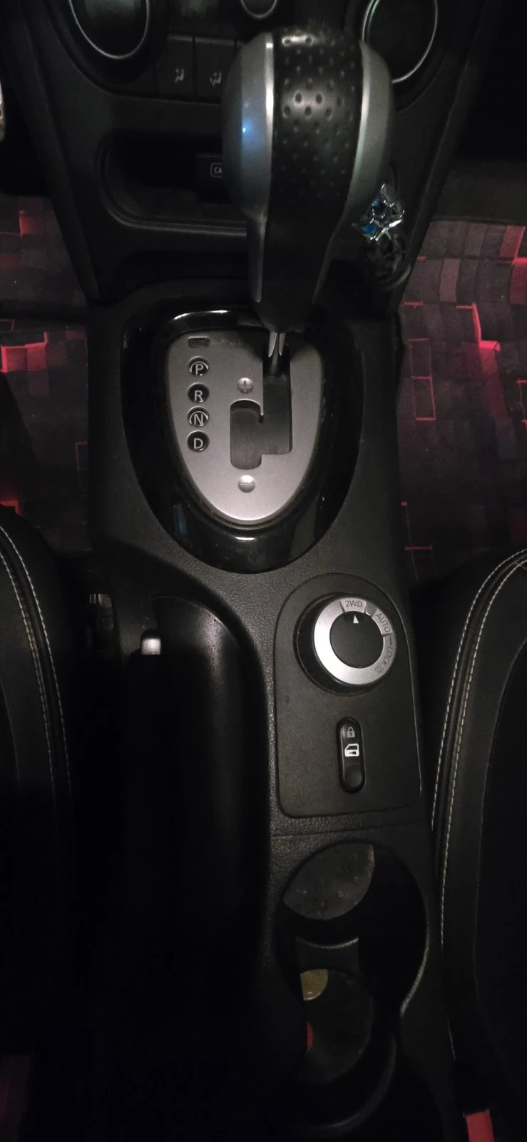 Nissan Qashqai J10, снимка 9 - Автомобили и джипове - 52821379