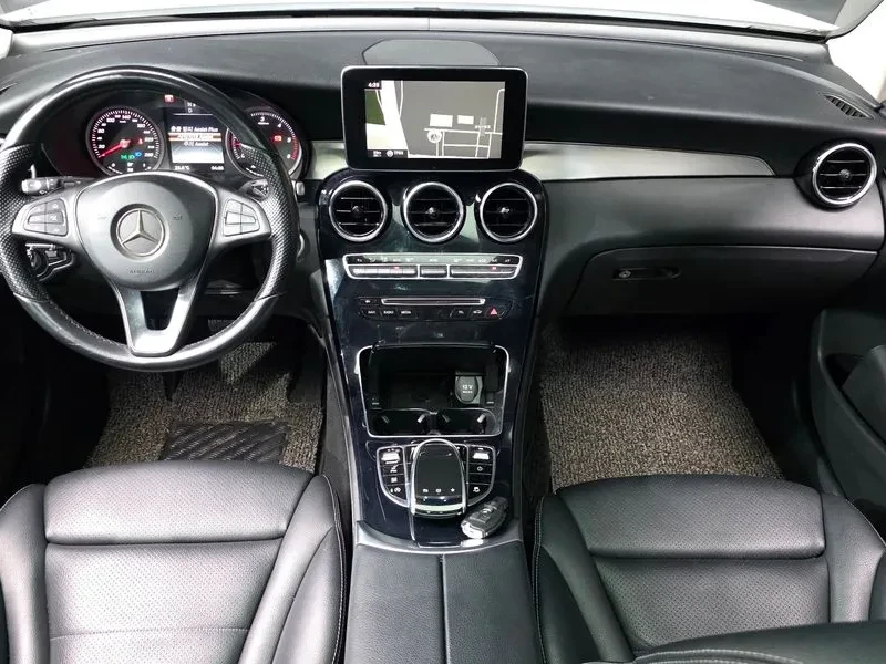 Mercedes-Benz GLC 220 4MATIC - САМО 30% АВАНС, снимка 7 - Автомобили и джипове - 56005620