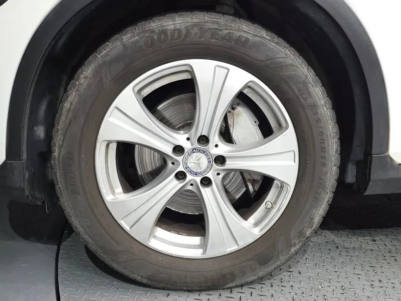 Mercedes-Benz GLC 220 4MATIC - САМО 30% АВАНС, снимка 5 - Автомобили и джипове - 56005620
