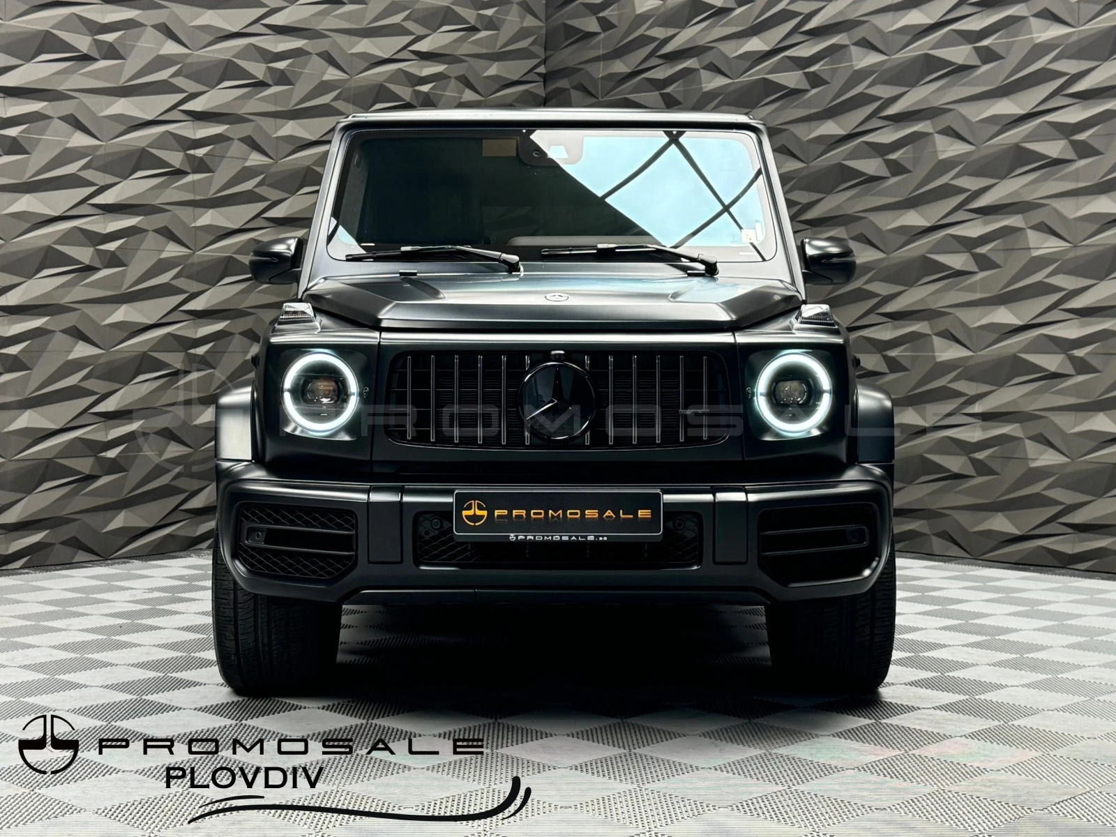 Mercedes-Benz G 63 AMG Carbon* 3D Burmester* 3xTV* 360* Pano - изображение 2