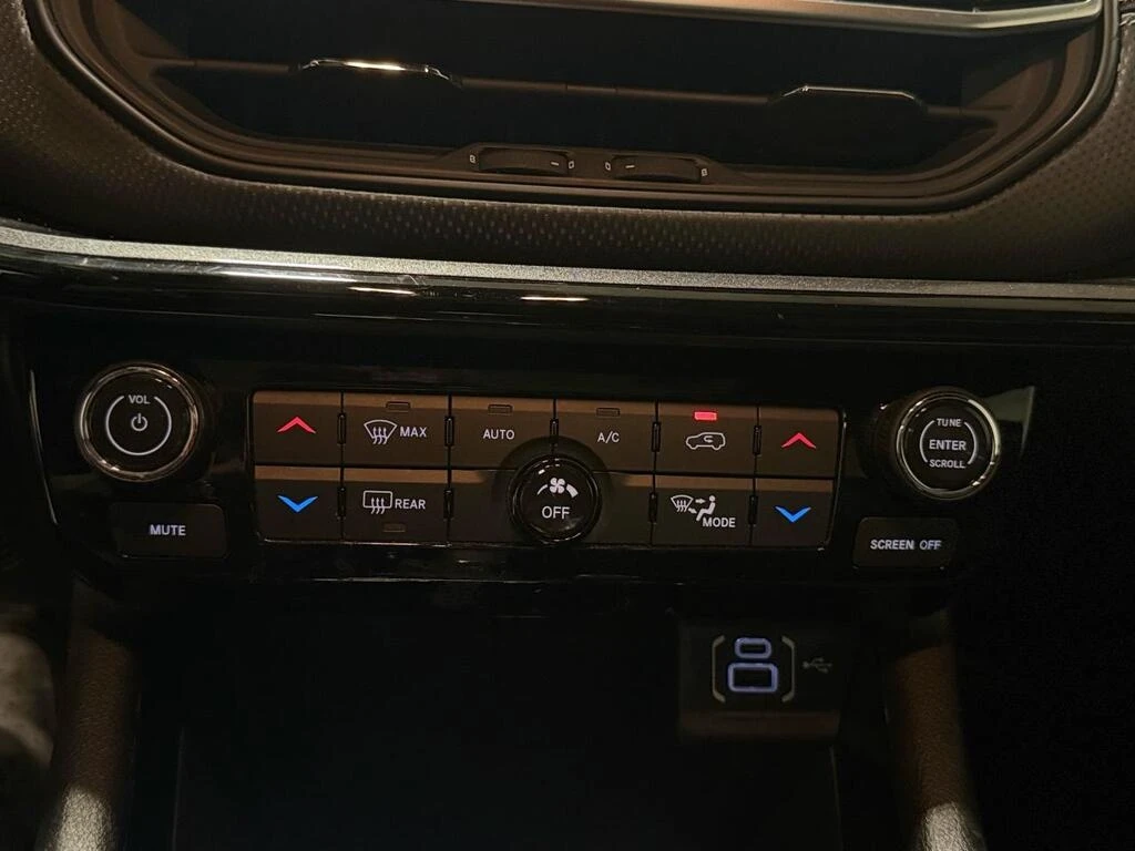 Jeep Compass * Altitude 4x4 * CARFAX * ��� ������������ ������ | Mobile.bg � ����������� 17