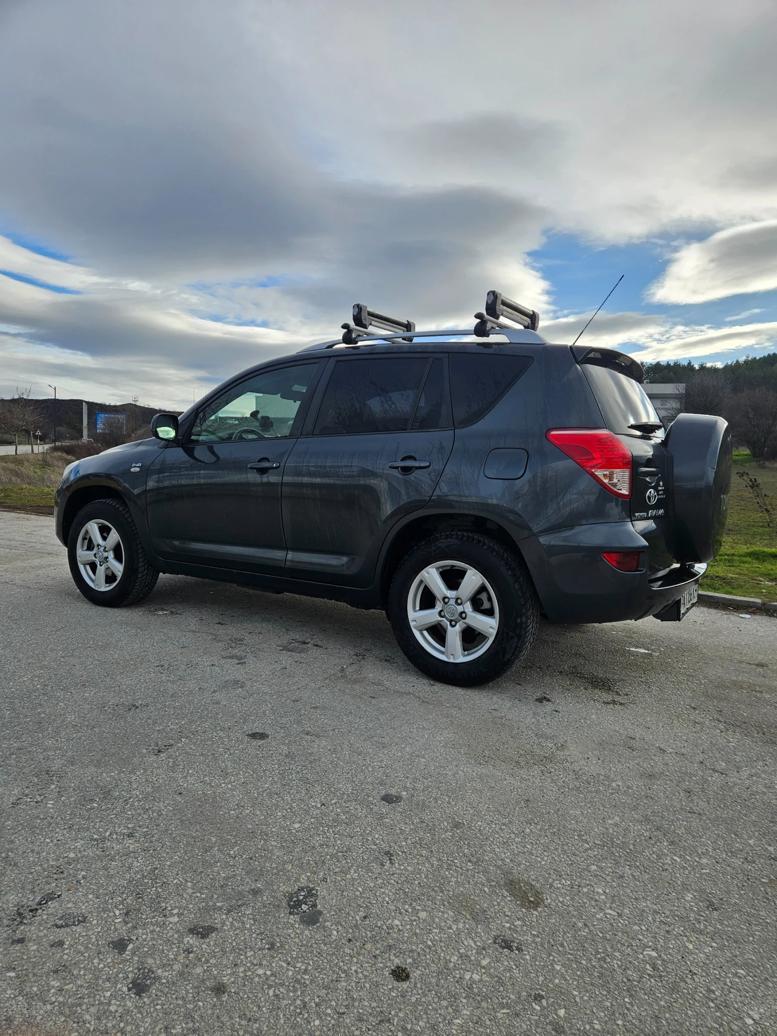 Toyota Rav4  - изображение 4