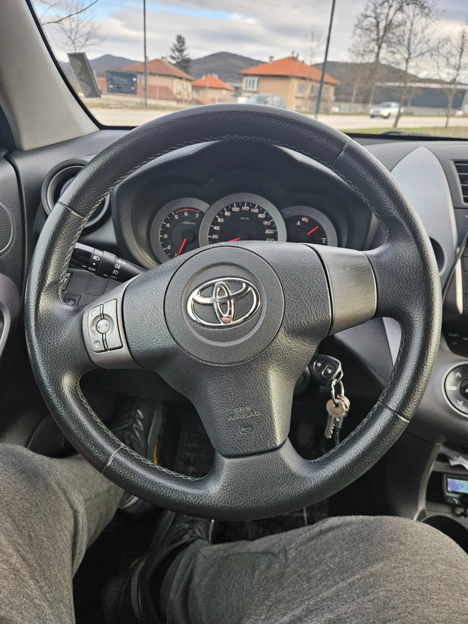 Toyota Rav4  - изображение 6