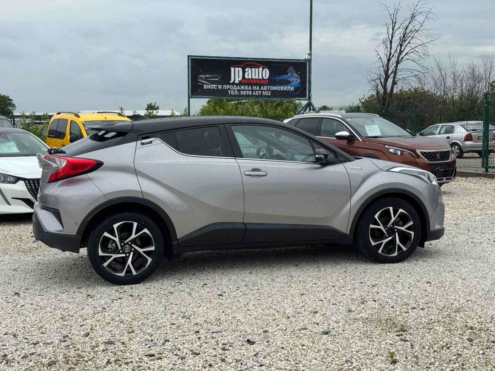 Toyota C-HR Hybride , снимка 6 - Автомобили и джипове - 54685265