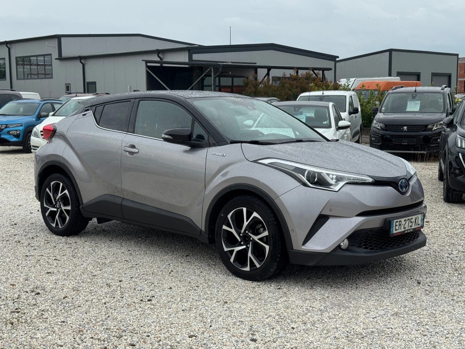 Toyota C-HR Hybride , снимка 3 - Автомобили и джипове - 54685265