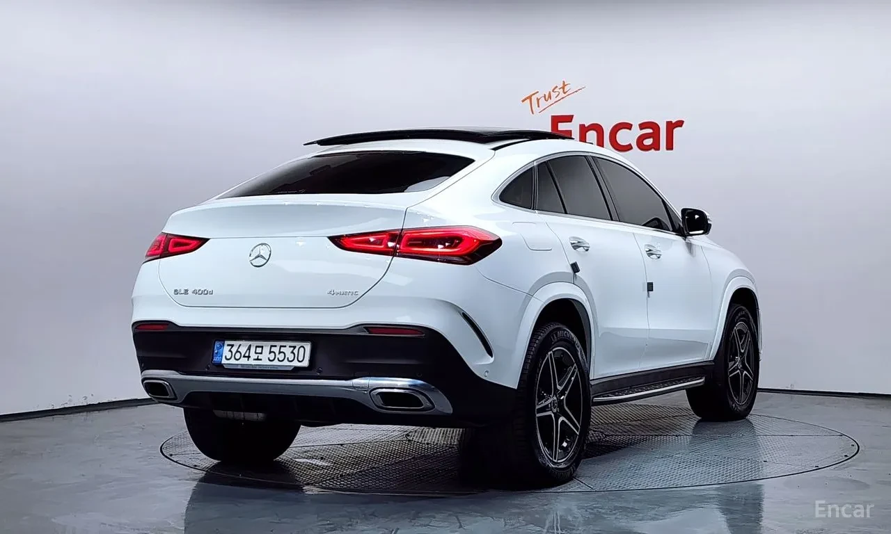 Mercedes-Benz GLE 400 d* Coupe* burmester* multibeam led* Parking As, снимка 2 - Автомобили и джипове - 54729806