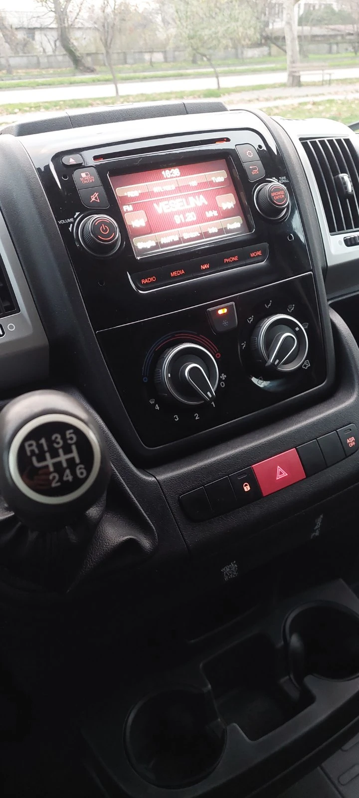 Fiat Ducato 2.3 jtd клима , снимка 13 - Бусове и автобуси - 52825419