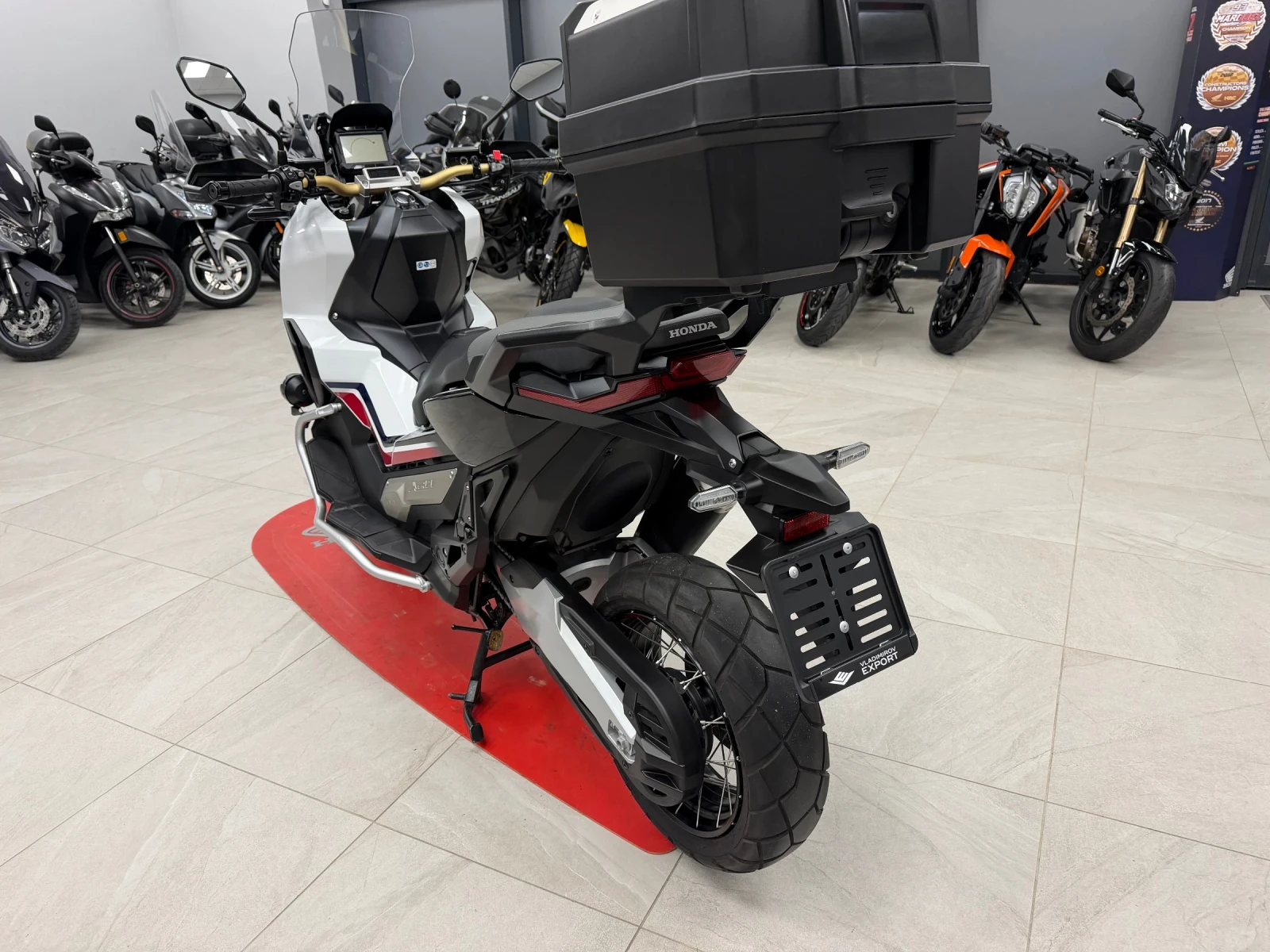 Honda X-ADV 750 HRC 2018 7500km!!!, снимка 6 - Мотоциклети и мототехника - 54417201