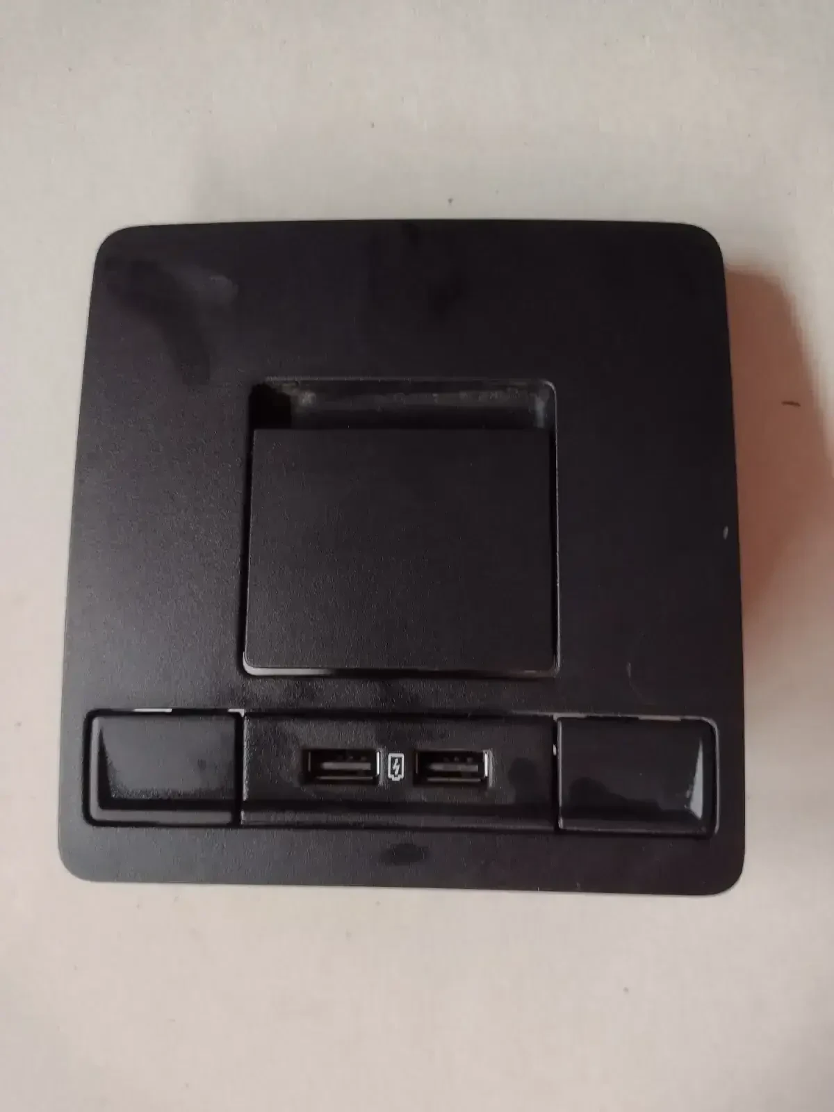 5Q0035726L  USB ���� �� ���������   SKODA OCTAVIA III | Mobile.bg � ����������� 1