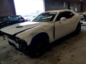 Dodge Challenger 3.6L 6 Rear-wheel drive, снимка 2
