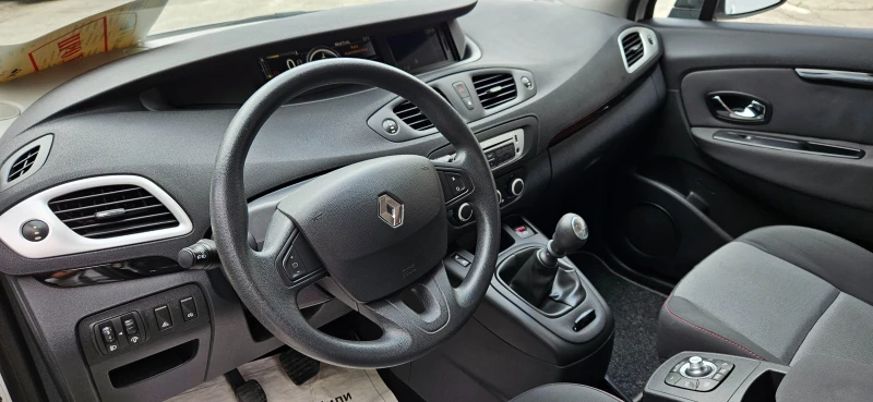 Renault Scenic 1, 5DCi-110кс* 2012г* 7 МЕСТНА* ЕВРО5* НАВИ* НОВ В, снимка 8 - Автомобили и джипове - 39025003