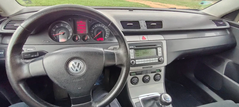 VW Passat 2.0fsi, снимка 17 - Автомобили и джипове - 47194454