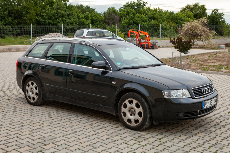 Audi A4 Avant 2.0, снимка 1 - Автомобили и джипове - 45779137