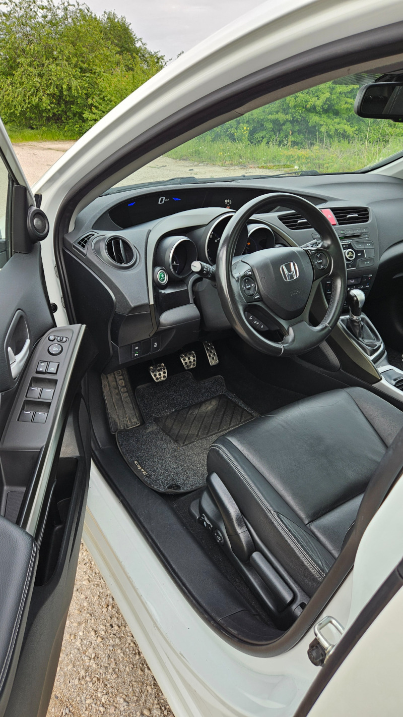 Honda Civic, снимка 6 - Автомобили и джипове - 45828657
