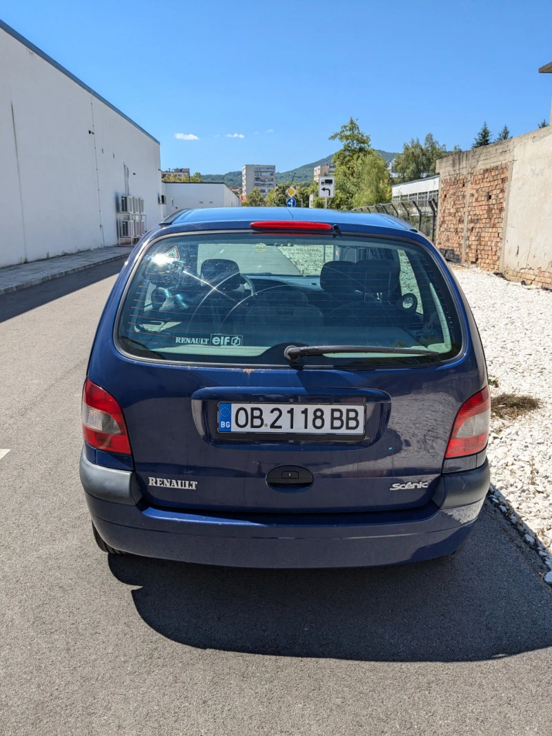 Renault Scenic 1.6i 16v, снимка 3 - Автомобили и джипове - 46755185