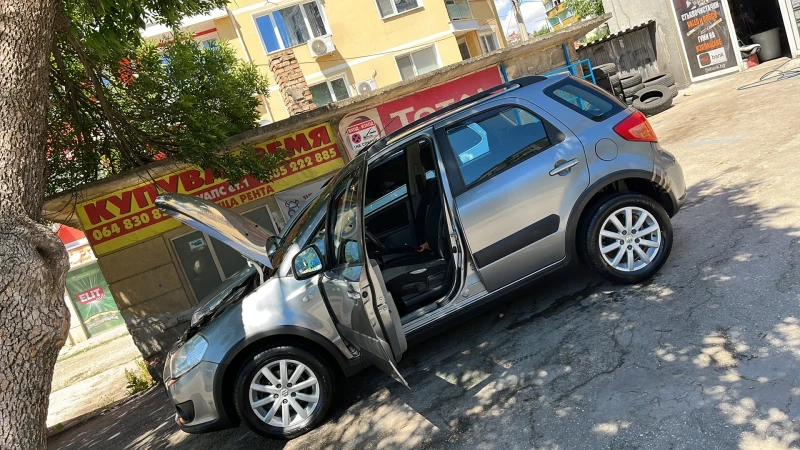 Suzuki SX4, снимка 8 - Автомобили и джипове - 47778500