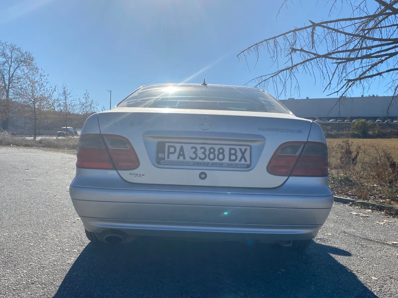 Mercedes-Benz CLK 200 kompressor, снимка 5 - Автомобили и джипове - 49082341