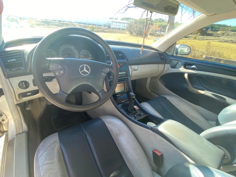 Mercedes-Benz CLK 200 kompressor, снимка 10 - Автомобили и джипове - 47887772