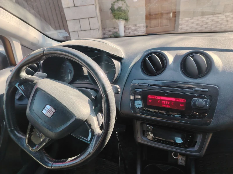 Seat Ibiza 1.4 i, FR, снимка 15 - Автомобили и джипове - 48726811